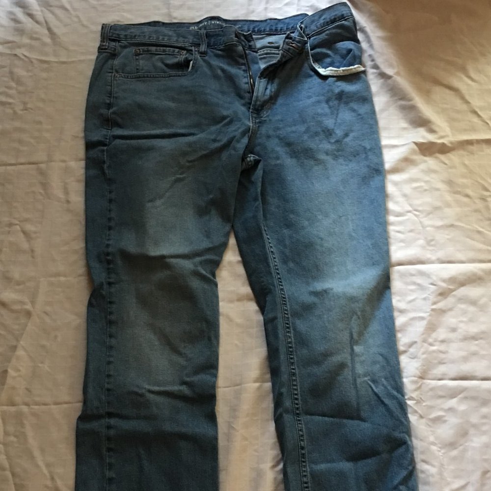 One (1) pair Old Navy Men's Light Blue Jeans.